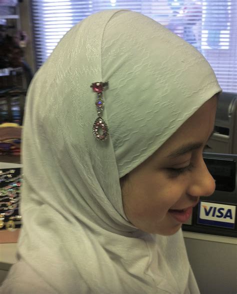 Hijab Pins At Hayaa Clothing Hijab Pins Hijab Clothes