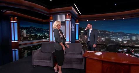 Jimmel Kimmel Live Ali Wentworth And Miley Cyrus Flashed Each Other