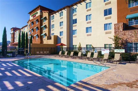 Courtyard By Marriott Paso Robles Pool Pictures And Reviews Tripadvisor