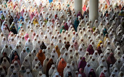 World S Muslim Population Will Surpass Christians This Century Pew