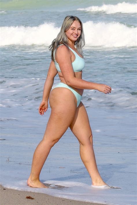 Iskra Lawrence In Pastel Bikini On The Beach In Miami 01282019