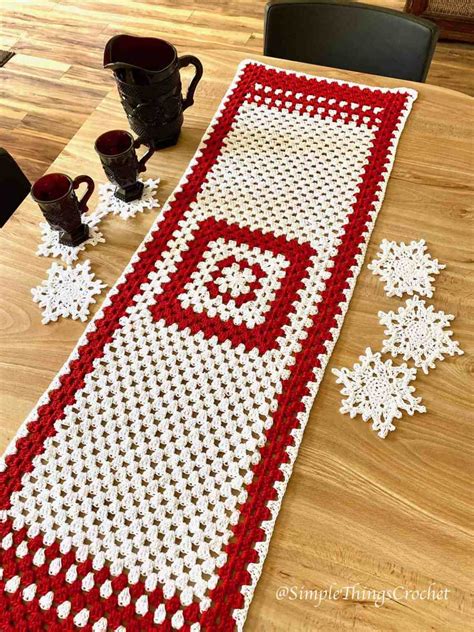 Holiday Table Runner Simple Things Crochet