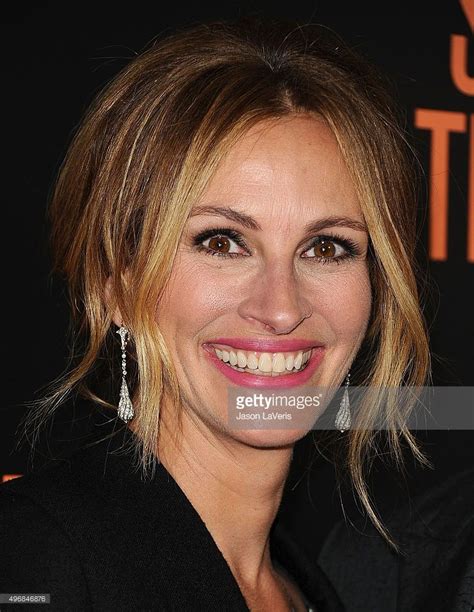 Actress Julia Roberts Attends The Premiere Of Secret In Their Eyes