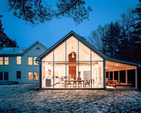 10 Farmhouses With A Modern Twist In 2019 Metal Building Homes