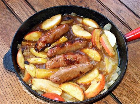 Learn How To Tell One British Sausage From Another Bangers And Mash Recipes Pub Food