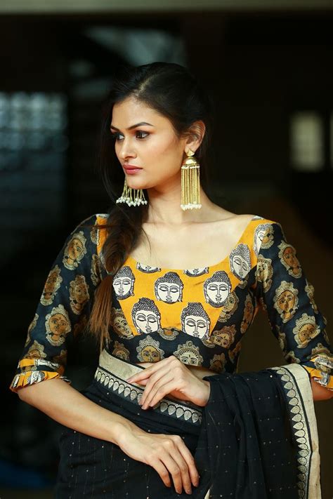 Pin By Amrutha Yogarajah On Saree Blouses And Draping Kalamkari Blouse Designs Trendy Blouse