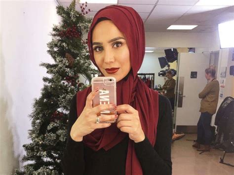 hijab wearing model amena khan stands out in l oréal paris new hair campaign abc news