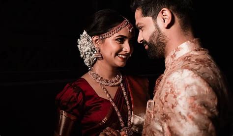 Wedding Marathi Mulgi Sayali Turns Into A South Marathi Wedding Hd