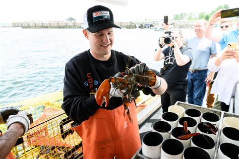 Nascar Cup Series Driver Ryan Preece Learns How To Lobster News