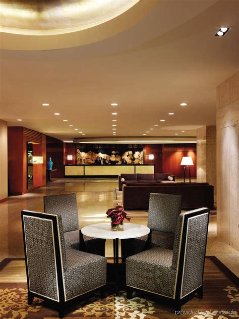 Four Seasons Hotel Vancouver Book Your Dream Self Catering Or Bed And