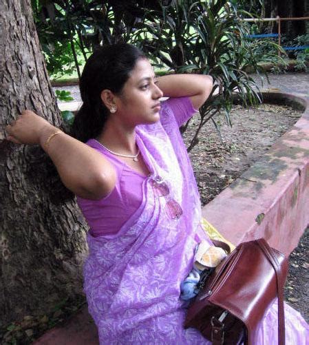 spicy indian aunties photos images ~ actress sexy photos movie stills image gallery hot boob