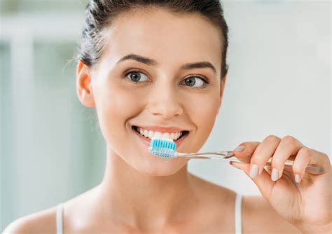 Know The Tips To Maintain Your Oral Hygiene For Your Overall Health At Dental Associates Of
