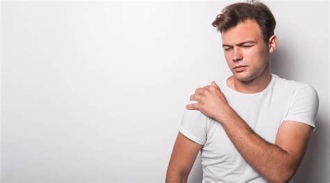 Common Causes Symptoms And Treatment Of Clavicle Pain
