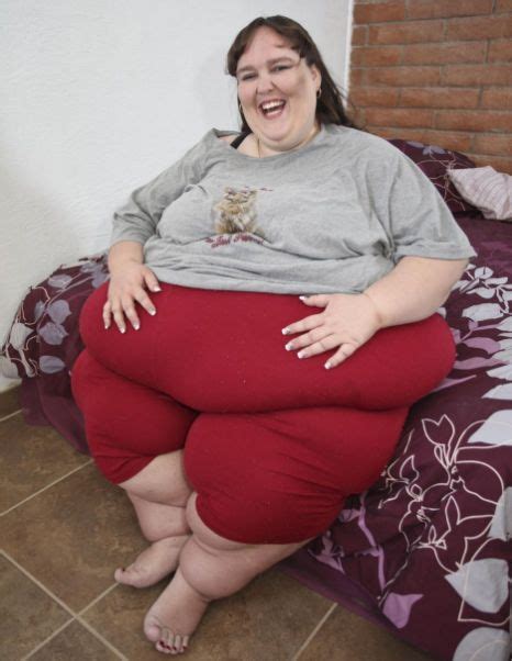Blame The Internet 52 Stone Mother Aims To Become World S Fattest