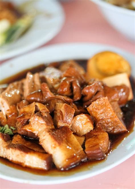 Mdam ong's treasured family recipe for hokkien braised duck was passed down by her mum. Ban Chuan Braised Duck Rice | Braised duck, Braised, Asian ...