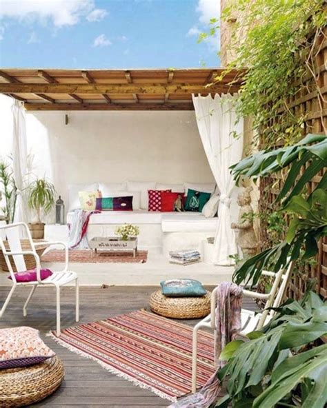 Gardens and landscaping / backyards, retaining walls. Covered terrace - 50 ideas for patio roof of modern houses | Interior Design Ideas | AVSO.ORG