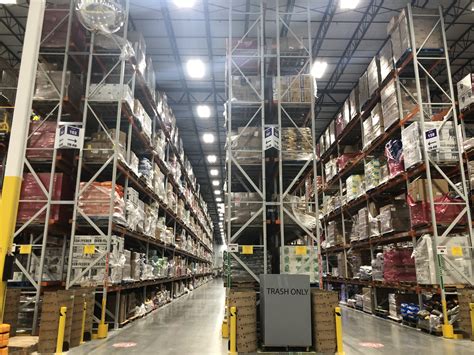 Amazon’s Fulfillment Center opens creating 1,000 jobs - 41NBC News