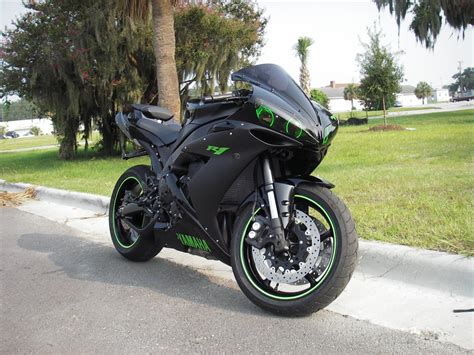 Must See 05 R1 Raven Green And Black Color Scheme 8500 Obo