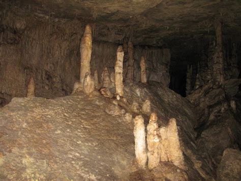 Travertine Stalagmites In Great Onyx Cave Flint Ridge Ma Flickr