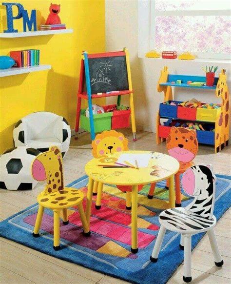 Juego para que los niños entre 3 y 8 años coloreen toda clase de dibujos: Ideas para decorar salones de juego | Decoração quarto de ...