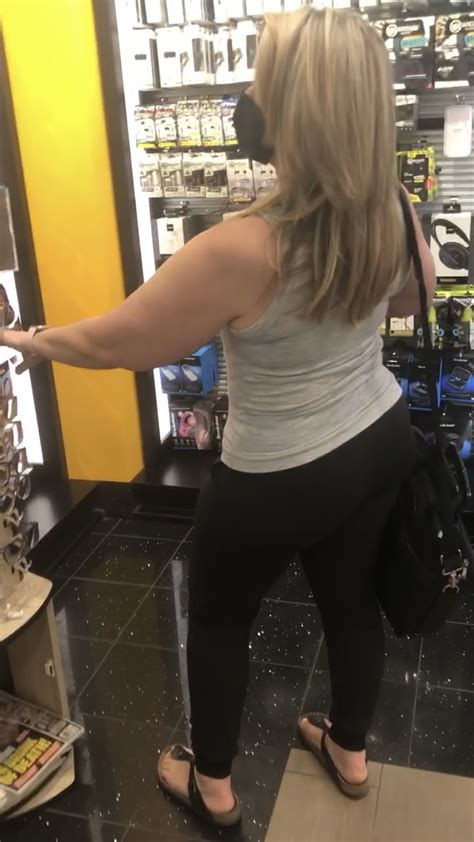 2022 PAWG Of The Year CONTEST Spandex Leggings Yoga Pants Forum