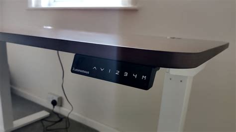 Autonomous Smartdesk Core Standing Desk Overview