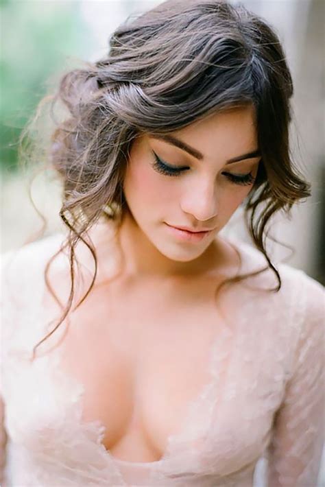 What about timeless wedding hairstyles? 24 Medium Length Wedding Hairstyles for 2020 | Wedding ...