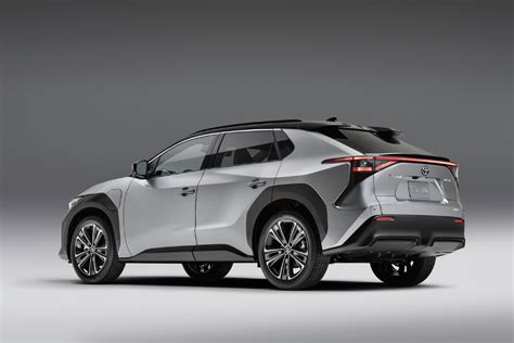 Toyota Electric Suv The Downsides To The Bz4x