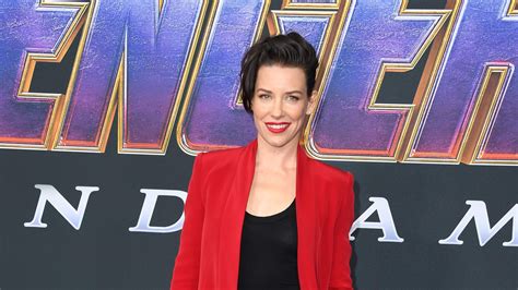 Evangeline Lilly Shaves Her Head Shares Video Transformation