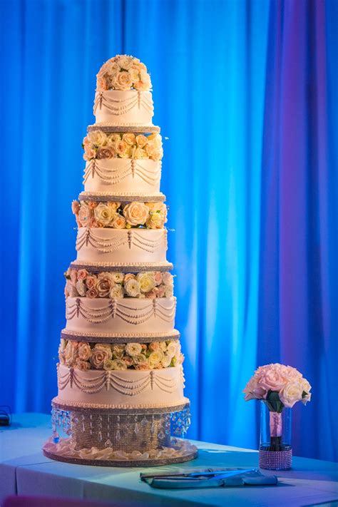 Stunning 5 Tier Wedding Cake Lynn Fletcher Weddings Photo By