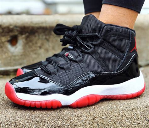For 2019, the air jordan 11 bred returns for the holiday season, which was the colorway that mj was wearing when he captured his fourth title while earning mvp honors. Review : que vaut la Air Jordan 11 Retro Bred Black Red ...