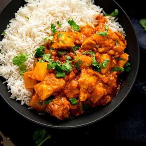 Chicken Dhansak Recipe | Chicken dhansak recipe, Chicken jalfrezi recipe, Indian chicken recipes