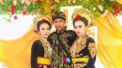 Jika umur calon pengantin kurang dari 19 tahun bagi calon suami dan 16 tahun bagi calon istri, maka kua setempat akan menerbitkan surat penolakan (n9). Viral Bocah SMK Diminta Nikahi 2 Gadis di Bawah Umur dalam ...