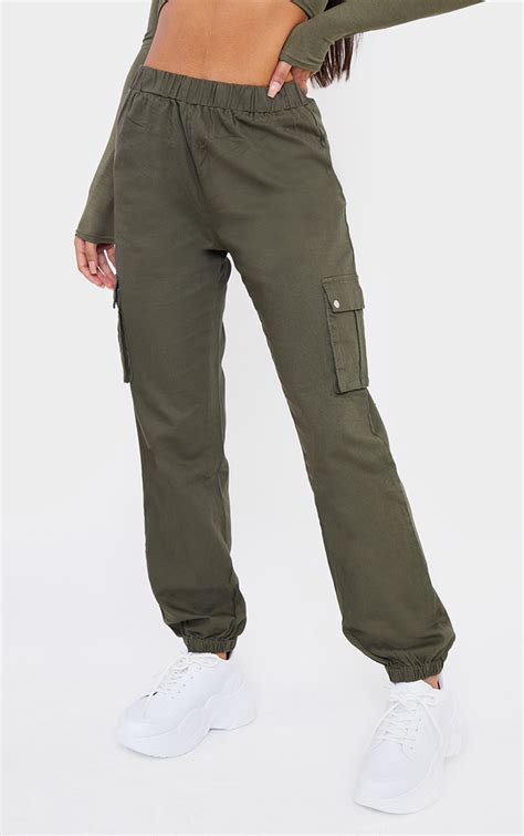 Pantalon cargo vert kaki à poches Pantalons PrettyLittleThing FR