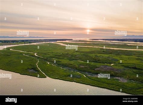 Fraser River Delta Hi Res Stock Photography And Images Alamy
