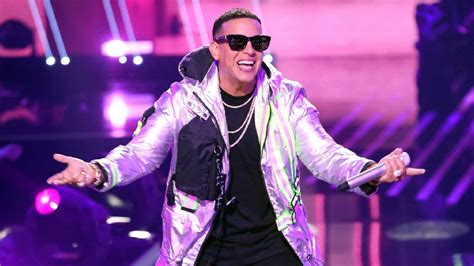 Daddy Yankee Invita A Paquita La Del Barrio A Cantar En Su Gira De Despedida