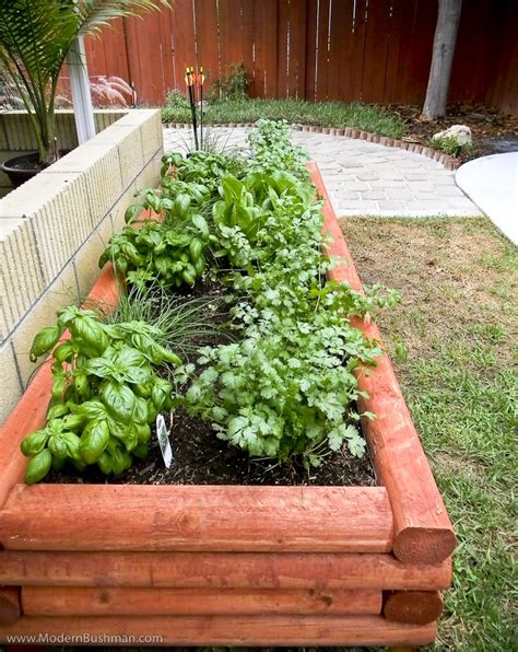 This beautiful kitchen garden is in anna greenland's urban oxford patch and is a tasty extension of her spice cabinet. 10 Herb Garden Ideas For Your Home - Find an Herb Garden ...