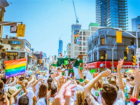 50 Reasons To Fall In Love With Toronto