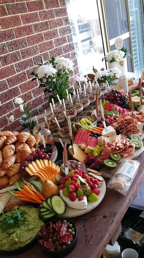 Healthy eating is a good habit to keep up or start during this time. Best Graduation Party Food Ideas | 33 Genius Graduation ...