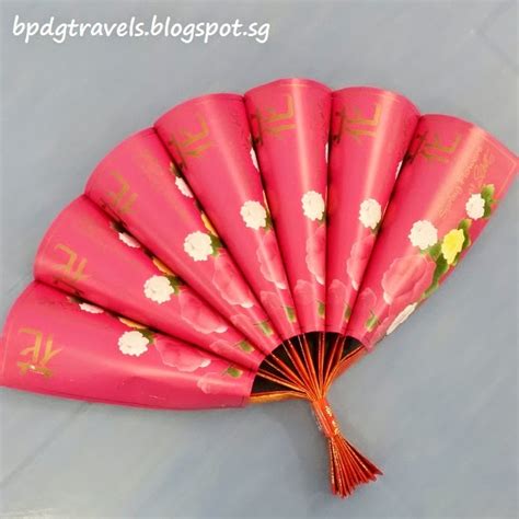 Angpowdecor #cnyorigami #koifishangpow one of the most popular and simplest diy chinese new year ang pow decoration. Handicraft - Red Packet (Ang Pow) Ornaments for Lunar New ...
