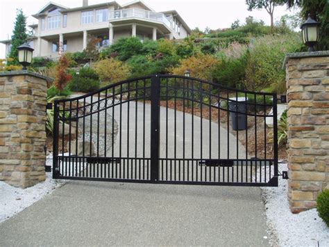 Double Swing Driveway Gate Modern Entry Vancouver By Harbour