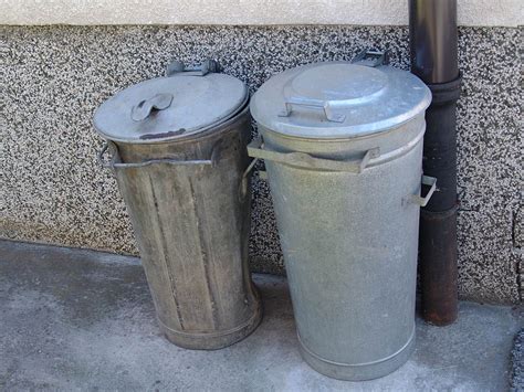 Cbc television ranked their invention 36th among 50 top canadian inventions. garbage can - Wiktionary