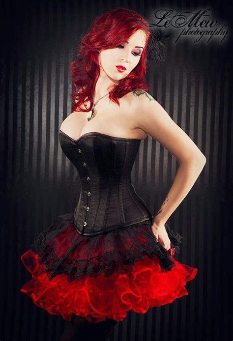 Pin By Jeanie Blackburn Simmons On Redheads Corset Fashion Corsets