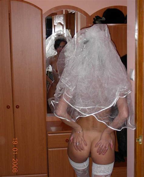 Naked Sexy Brides Hot Pictures Of Nude Brides And Bridesmaids