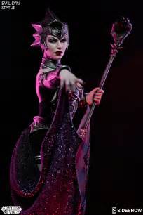 Evil Lyn Joins Skeletor And He Man In Sideshows Masters