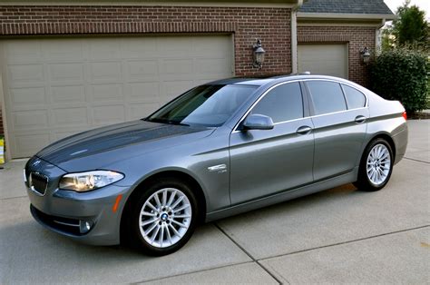 In the database of masbukti, available 1 modification which released in 2011: 2011 BMW 5 Series - Pictures - CarGurus