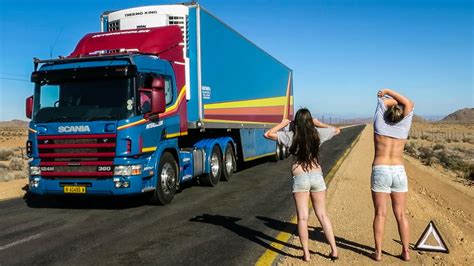 Video Box Truck Sex Sicilia Trifft Ihren Alten Freund In Barcelona