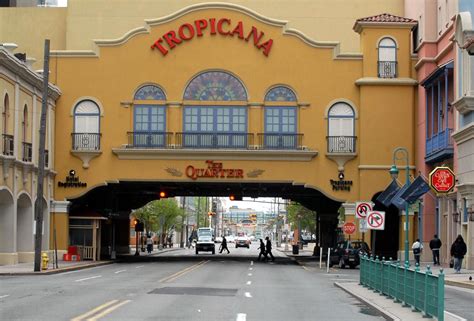1 Dead 1 Injured In Room At Tropicana Hotel News