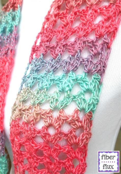 Guide To Easy Crochet Scarf Patterns