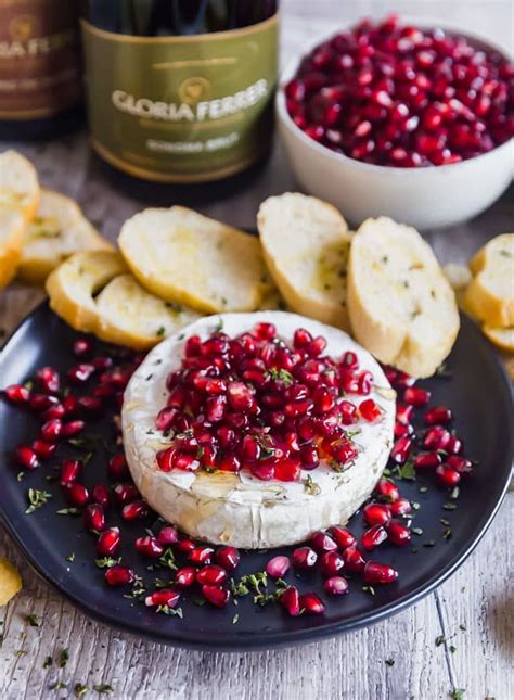 Pomegranate And Thyme Baked Brie Appetizer Recipe
